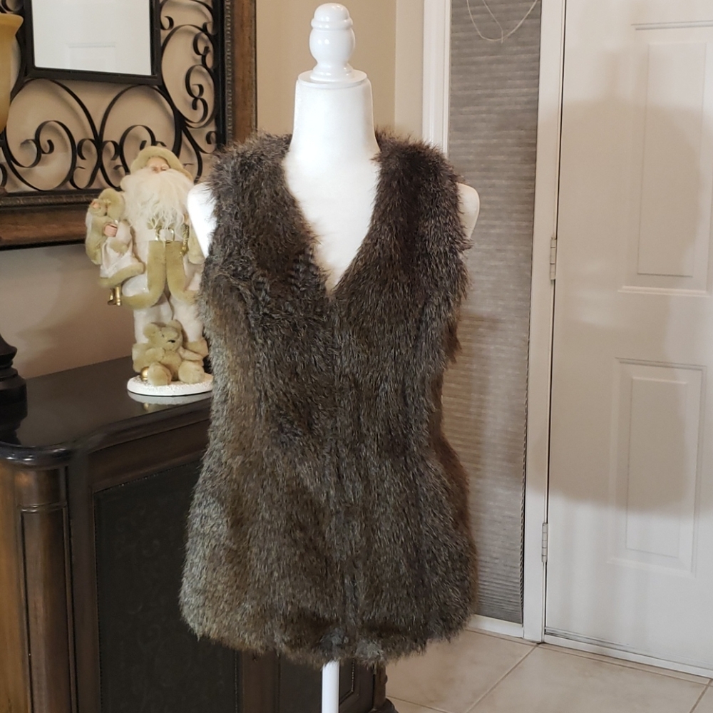 Revue Faux Fur Vest XS